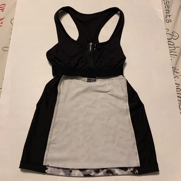 Small ACX Sport white leopard print tank top - Picture 9 of 10